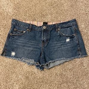 Rip Curl Junior’s Denim Distressed Shorts size 9